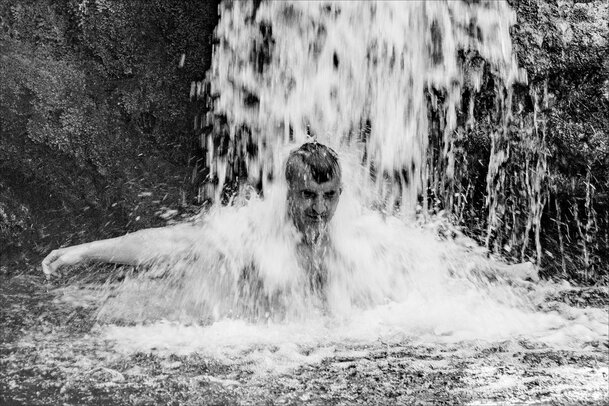 Thumbnail: 08A-Nandu-StPrivat_Enno-de-Jonge300dpi-BW-1214622-BB.jpg